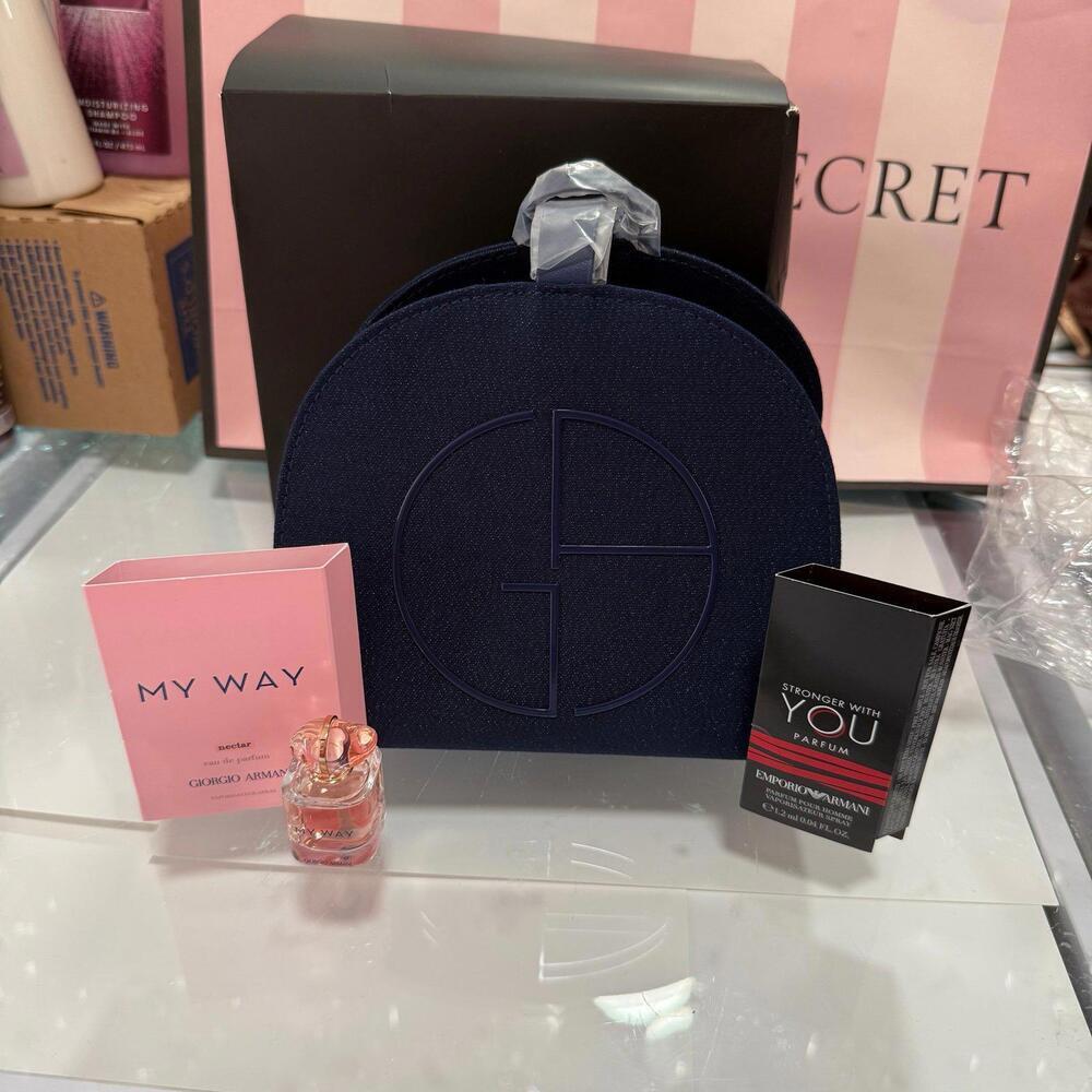 Giorgio Armani set - Picture 1 of 1